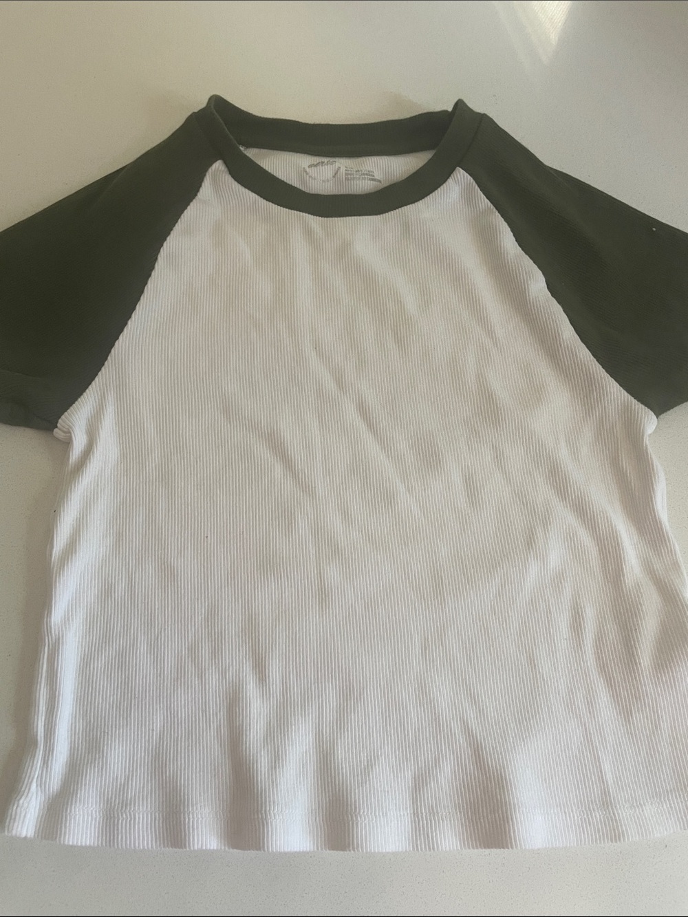 Aerie bundle Green Ribbed Button-Front Crop Tank Top and Raglan Ribbed Crop Top - Picture 5 of 7